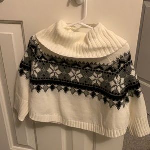 Turtle neck cape sweater